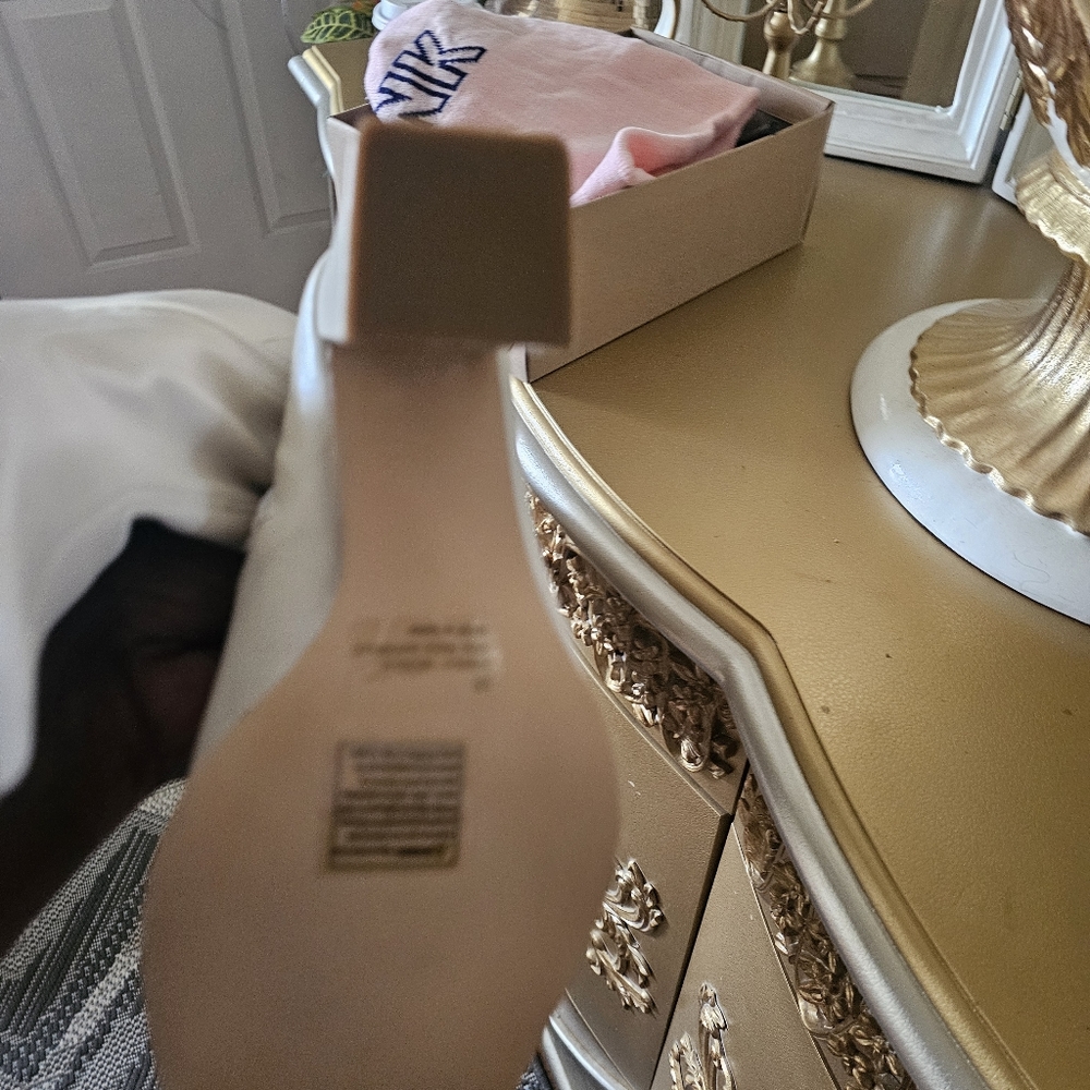 Cream Boots - Picture 2 of 4